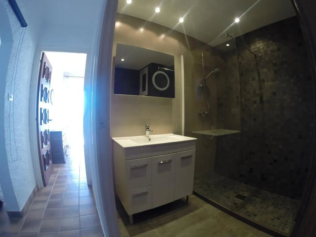 Apartament Belvedere Roses 0*,