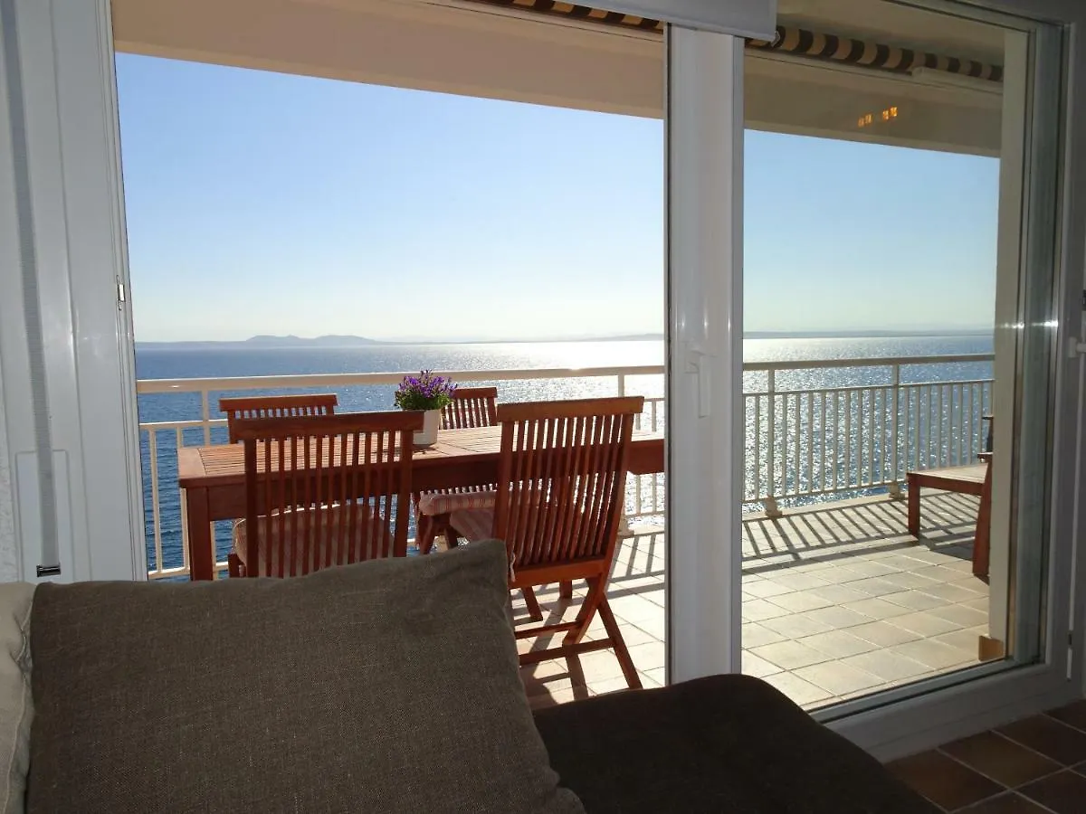 Apartament Belvedere Ρόζες